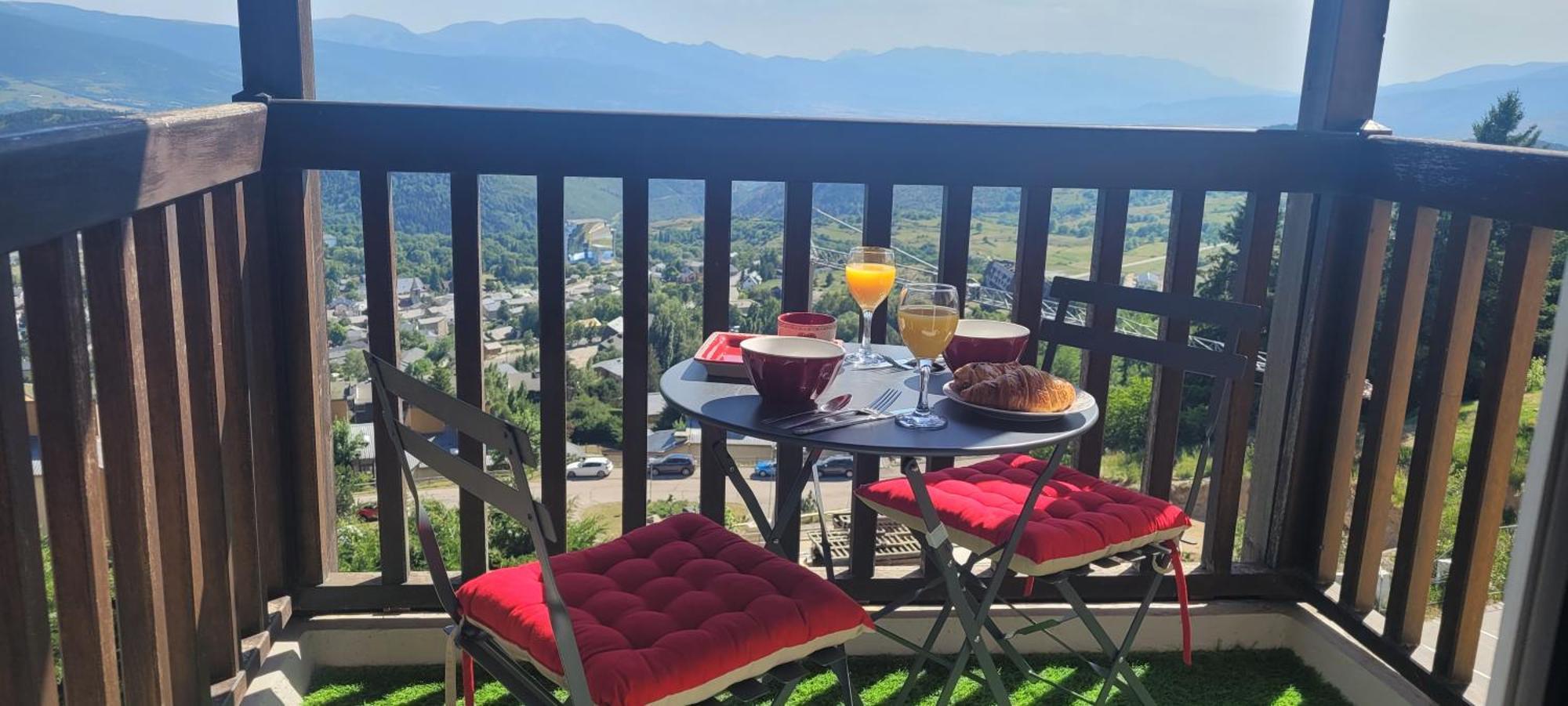 Les Balcons Du Soleil L Ourson Daire Font-Romeu-Odeillo-Via Dış mekan fotoğraf